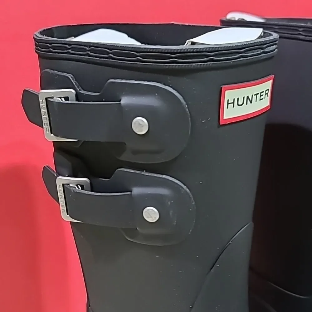 Hunter Original Short Multi Buckle Black Boots / US Women's 8 M NEW